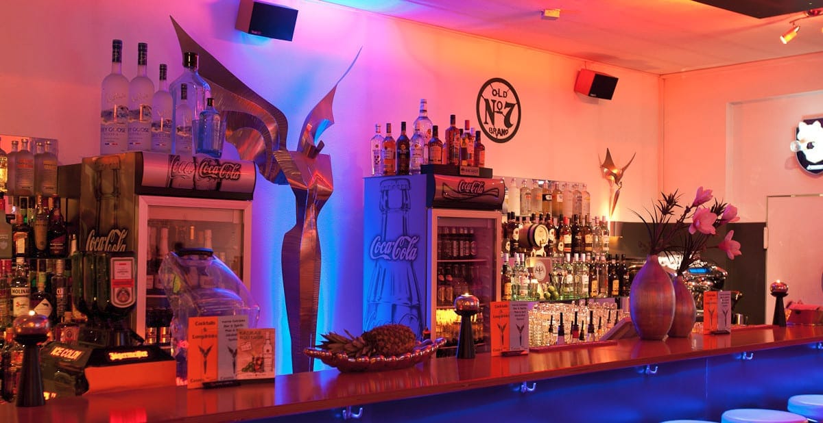 Cosmo Bar + Lounge | Hauptbar