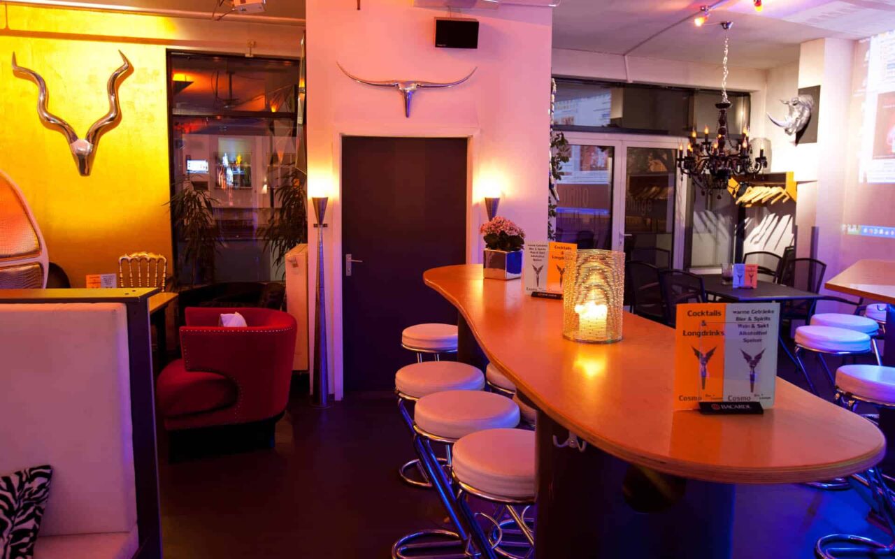 Cosmo Bar + Lounge | Eingangsbereich